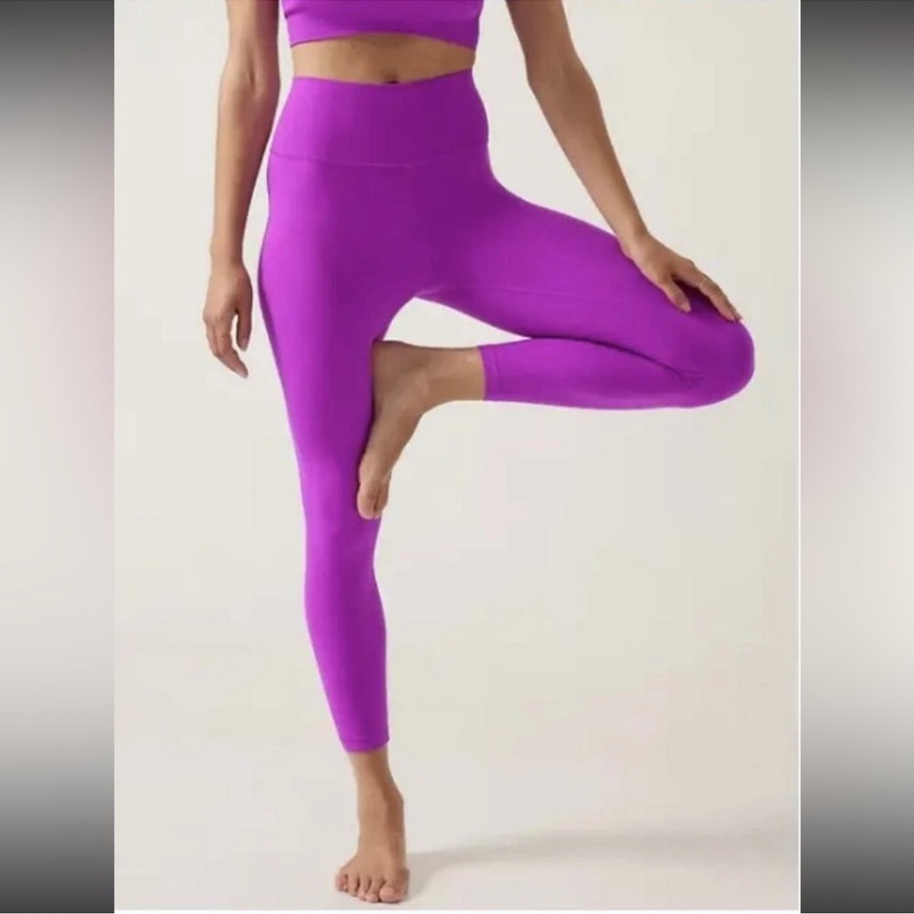 ATHLETA Transcend Leggings 7/8 Jazzy‎ Purple Size S